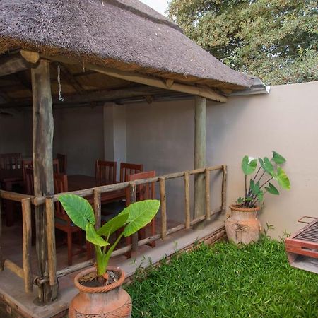 848 Guest House Victoria Falls Ngoại thất bức ảnh